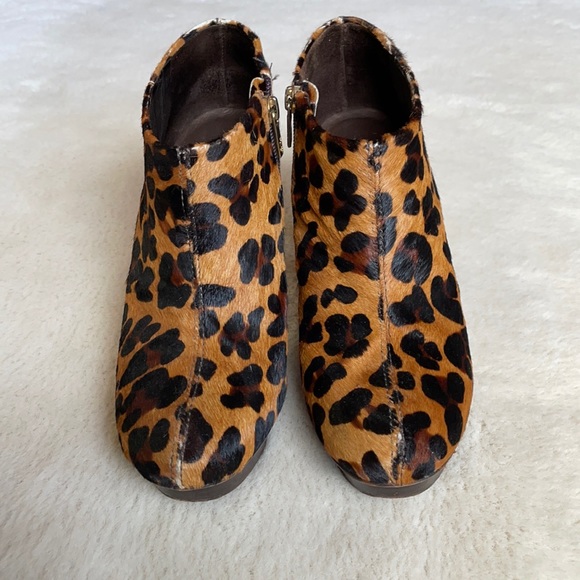 Tory Burch | Leopard Print Pony Hair Platform Ankle Booties | 8.5 - Picture 4 of 16